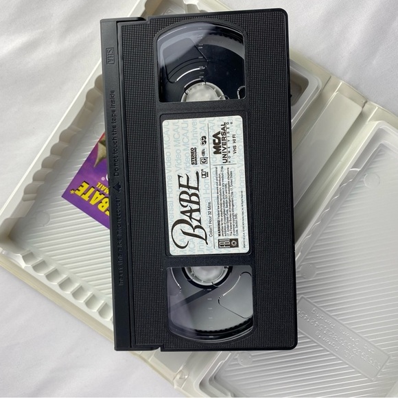 VHS Babe - A little pig goes a long way movie video - Picture 8 of 9